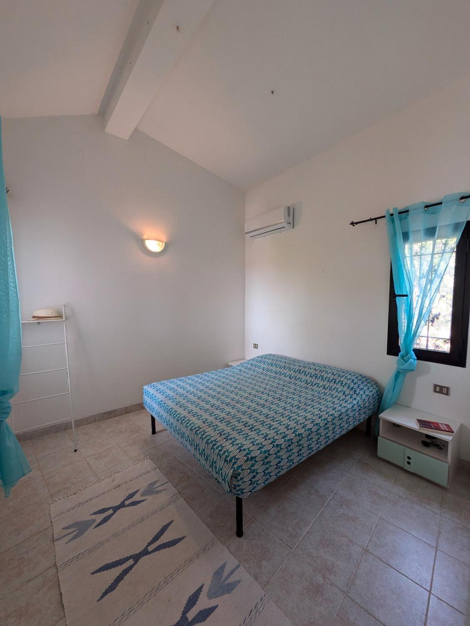 Villa Vista Mare Cala Ginepro Punta Molara Esterno foto