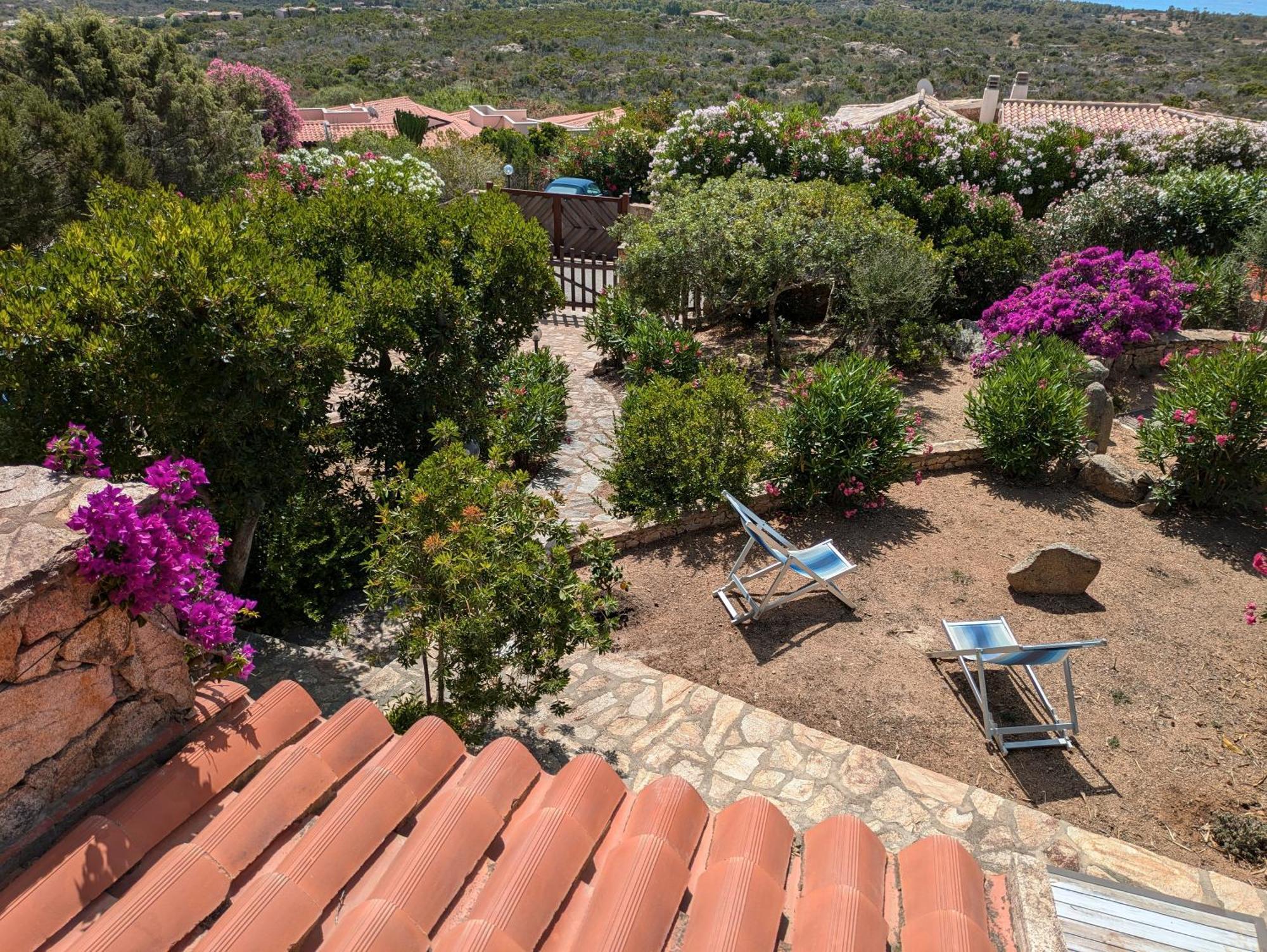 Villa Vista Mare Cala Ginepro Punta Molara Esterno foto